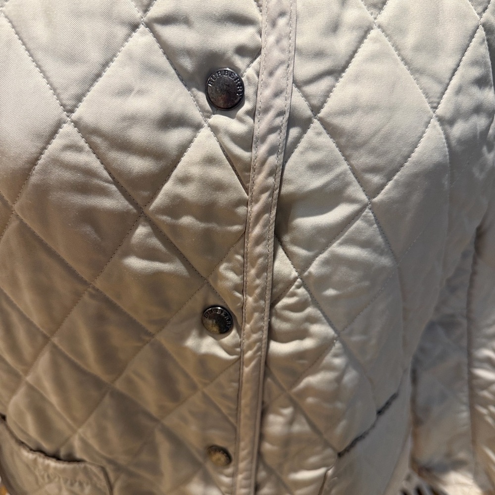 Burberry London Women's Quilted Jacket Full Snap Jacket Hooded Size Small - Picture 8 of 16